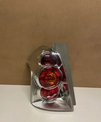 Toyota Corolla Verso AR10 Rear/tail lights 0000010202 0F01 E410173