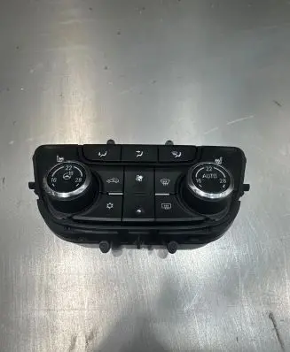 Opel Mokka Climate control unit 20765760 A2C50111596