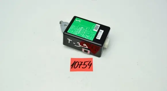Toyota RAV 4 (XA30) Door control unit/module 8974042020