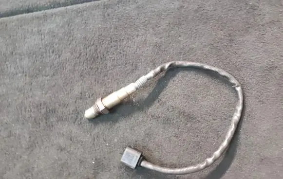 BMW 5 F10 F11 Lambda probe sensor 7576673 0258017187