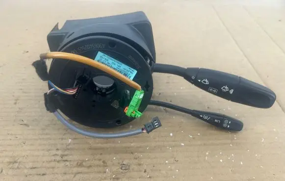 Mercedes-Benz Sprinter W906 Airbag slip ring squib (SRS ring) 305829299001 K7C03153141 281502