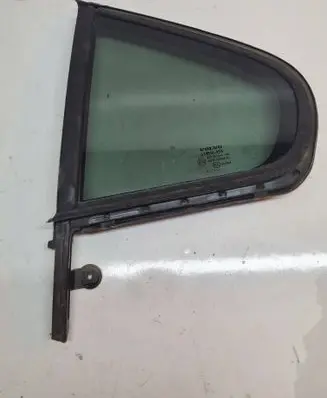 Volvo S60 Rear vent window glass DOT4971M41AS2 43R000470 A029648
