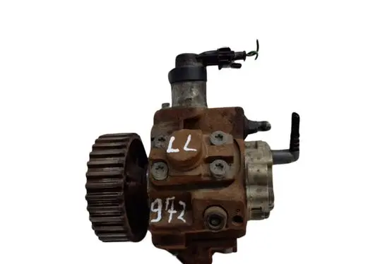 Ford C-MAX I Fuel injection high pressure pump 0445010102 9656300380