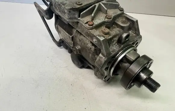 Opel Astra G Fuel injection high pressure pump 90501099 0470504003