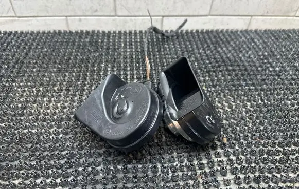 Volkswagen PASSAT CC Horn signal 3C0951221D 3C0951223D