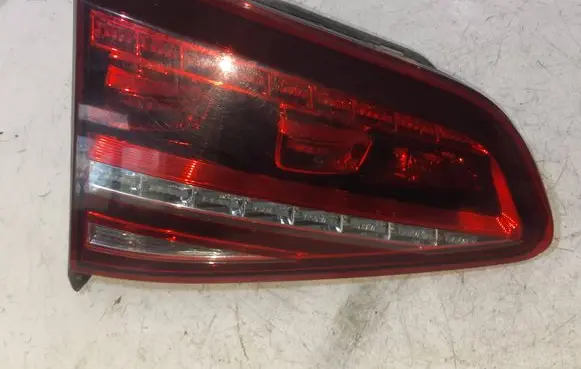 Volkswagen e-Golf Tailgate rear/tail lights 5G0945307F 95G0945307F 81240101