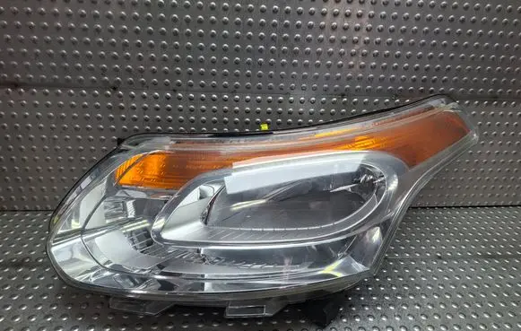 Citroen C3 Picasso Headlight/headlamp S27624453 9681873980