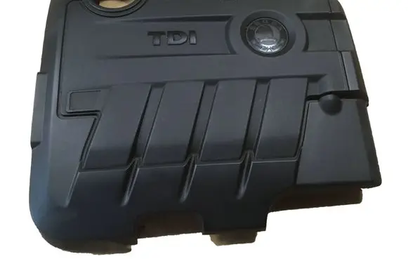 Skoda Yeti (5L) Engine cover (trim) 03L106025AM 03L103925AN 03L03