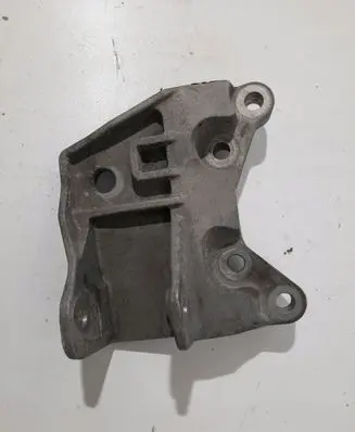Land Rover Discovery Sport Engine mounting bracket GJ326P096AE