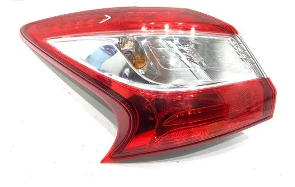 Nissan Pulsar Rear/tail lights 