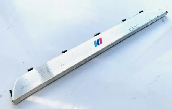 BMW 1 E81 E87 Front sill trim cover 517779068189 5177-79068189