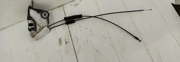 Subaru Outback (BS) Front door lock M11