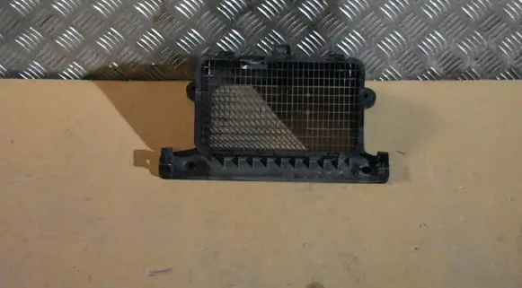 Porsche Cayenne (9Y0 9Y3) Intercooler air guide/duct channel 