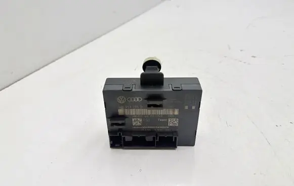 Volkswagen Touareg II Door control unit/module 4H0959795B 4H0959795