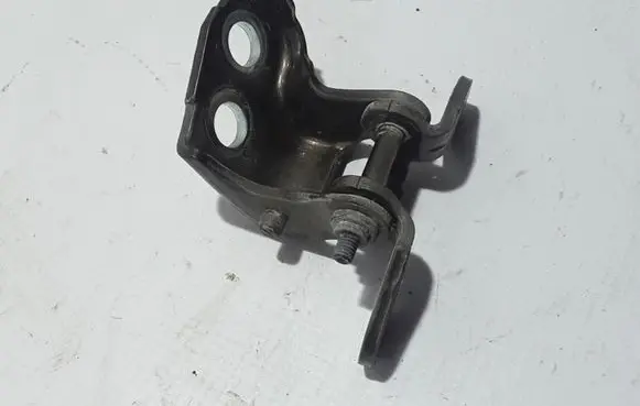 Renault Talisman Rear door upper hinge 824012857R