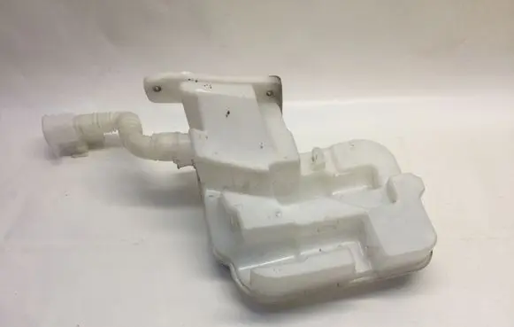 Audi RS3 8Y Windshield washer fluid reservoir/tank 8Y0955449