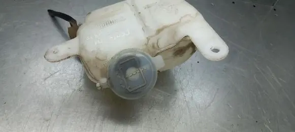 Mazda Demio Windshield washer fluid reservoir/tank