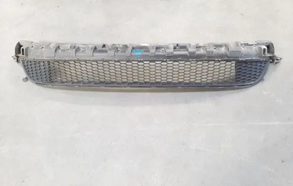 Renault Trafic III (X82) Front bumper lower grill 622544919R