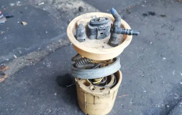 Volkswagen Sharan In-tank fuel pump 7N0919050D