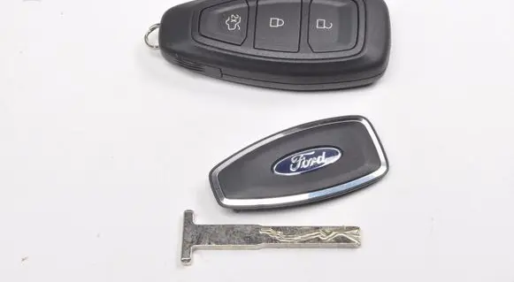Ford Focus Ignition key/card K1BT-15K601-AE