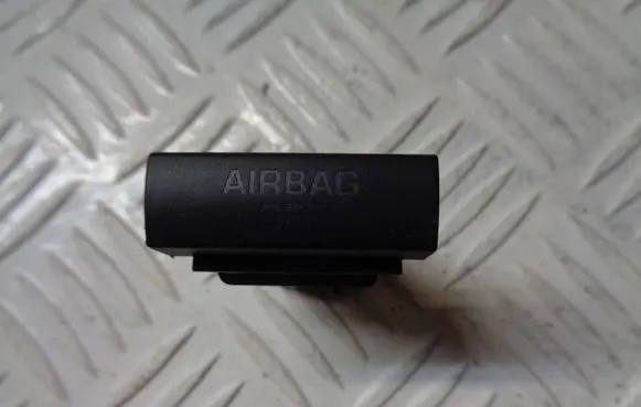 Skoda Octavia Mk2 (1Z) Passenger airbag on/off switch 1Z0919235B