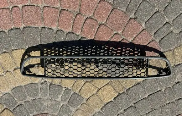 Fiat Punto (199) Front bumper lower grill 735536145