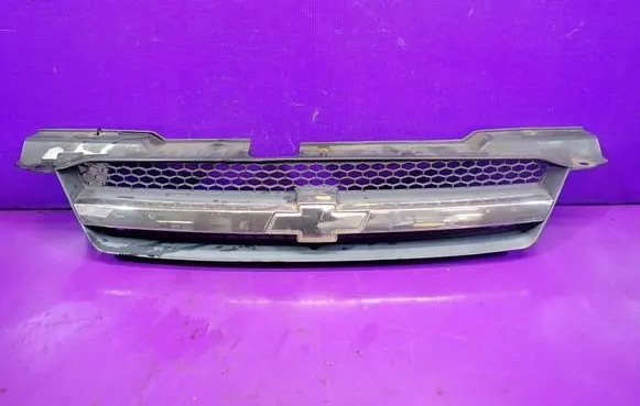 Chevrolet Aveo Front grill 