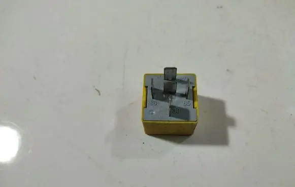 Renault Scenic II - Grand scenic II Other relay 7700844253
