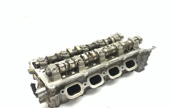 Jaguar XJ X351 Engine head PB8W936C064AJ 8W936C064AJ