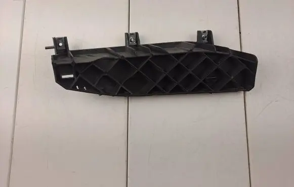 Alfa Romeo Stelvio Headlight/headlamp mounting bracket T49135757