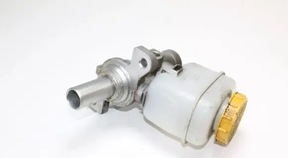 Subaru Forester SH Master brake cylinder