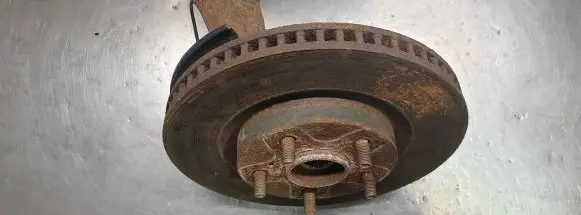 Toyota Prius+ (ZVW40) Front wheel hub