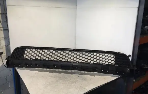 Renault Trafic III (X82) Front bumper lower grill 622544919R