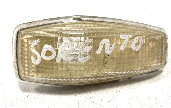 KIA Sorento Front fender indicator light