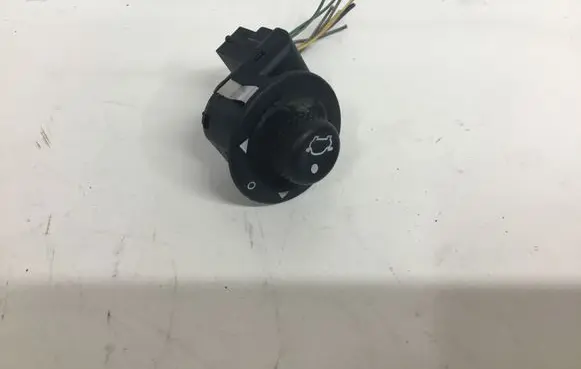 Ford Fiesta Wing mirror switch 93BG17B67BBB