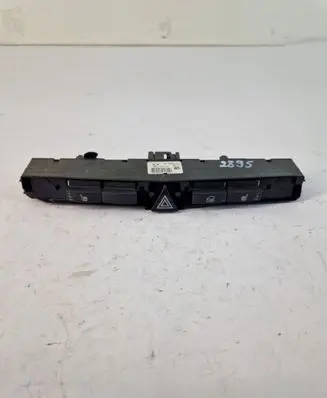 Opel Astra H Hazard light switch 13100109