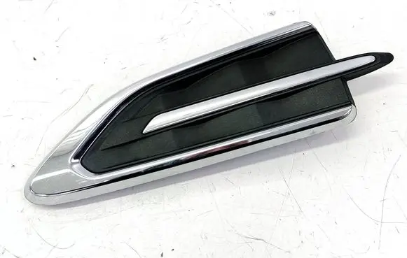Ford Escape III Fender trim (molding) GJ5416C216ED