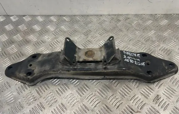 Subaru Forester SG Gearbox mounting bracket