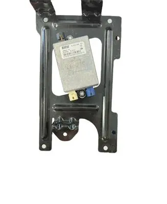 BMW 5 E60 E61 Antenna control unit 144047