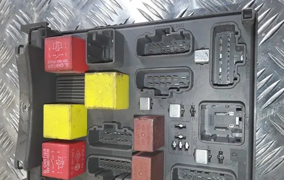 Renault Laguna II Comfort/convenience module 8200004201E 8200283811 518831003