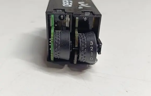 KIA Ceed Headlight level height control switch 933001H605EQU1 933001H605EQ
