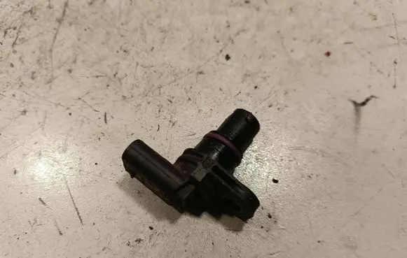 Audi Q7 4M Camshaft position sensor 04C907601