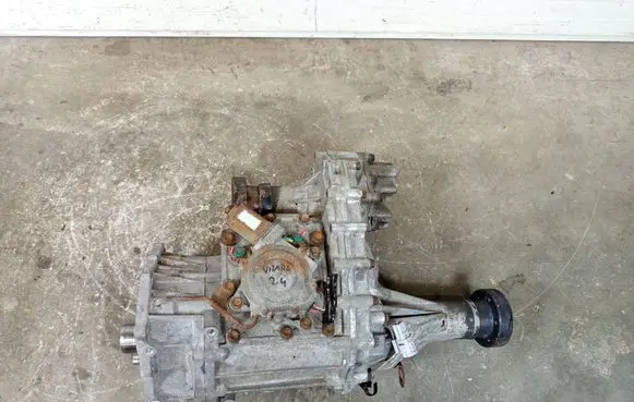 Suzuki Grand Vitara II Gearbox transfer box case VITARAIIREDUKTOR