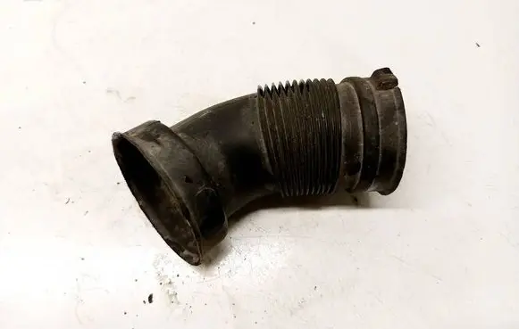 Opel Astra H Air intake hose/pipe 55353501