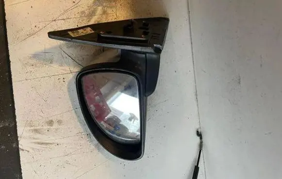 KIA Ceed Front door electric wing mirror 876101H250 04042016 533109