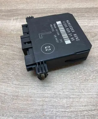 Mercedes-Benz C W203 Door control unit/module 2038202185 351369