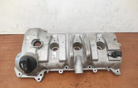 Porsche Panamera (970) Rocker cam cover 16112010 948135 0000101