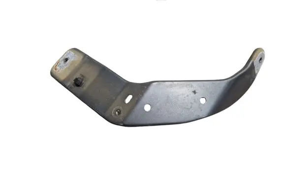Citroen C4 II Picasso Fender mounting bracket 017242C02