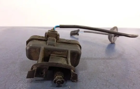 Volkswagen Tiguan Holder (bracket) 5N0810773E