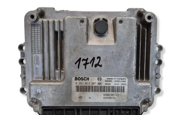 Renault Megane II Engine control unit/module 8200705747 0281013907 8200705748